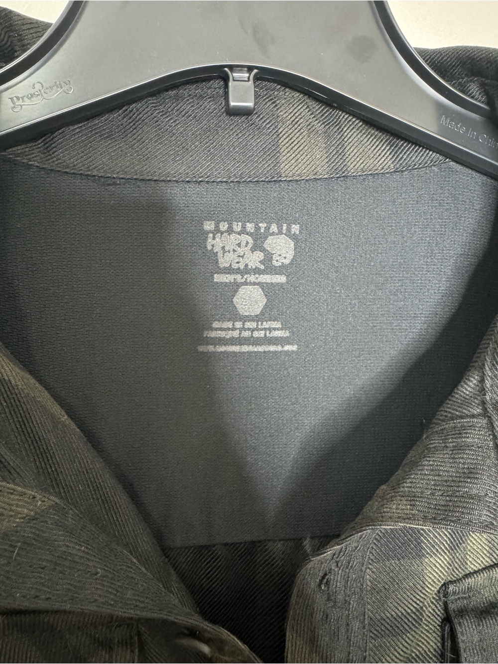 Mountain Hardwear Black/Olive Plaid Shirt Jacket - Picture 2 of 6